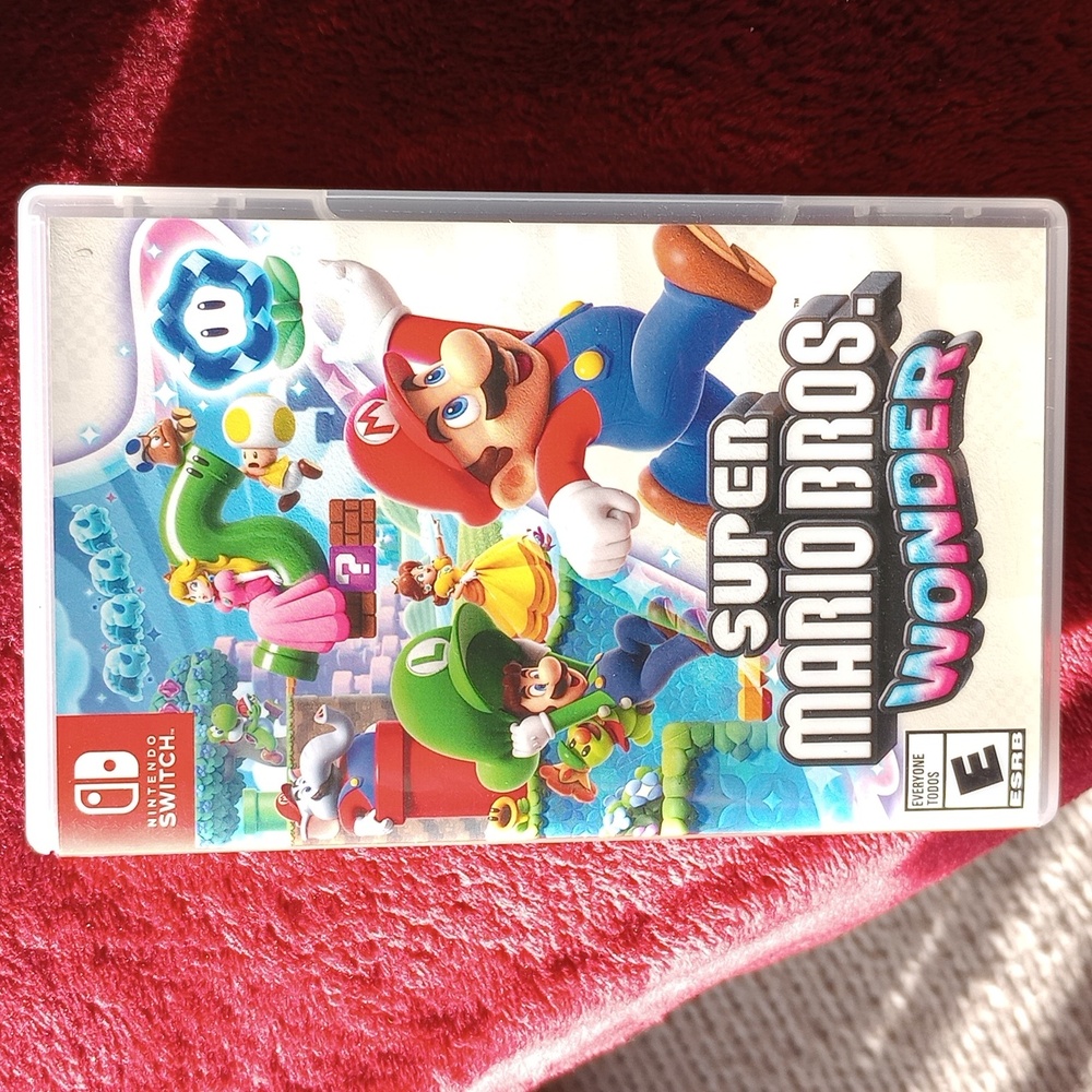 SUPER MARIO BROS WONDER!! MINT CONDITION!! Nintendo Switch.